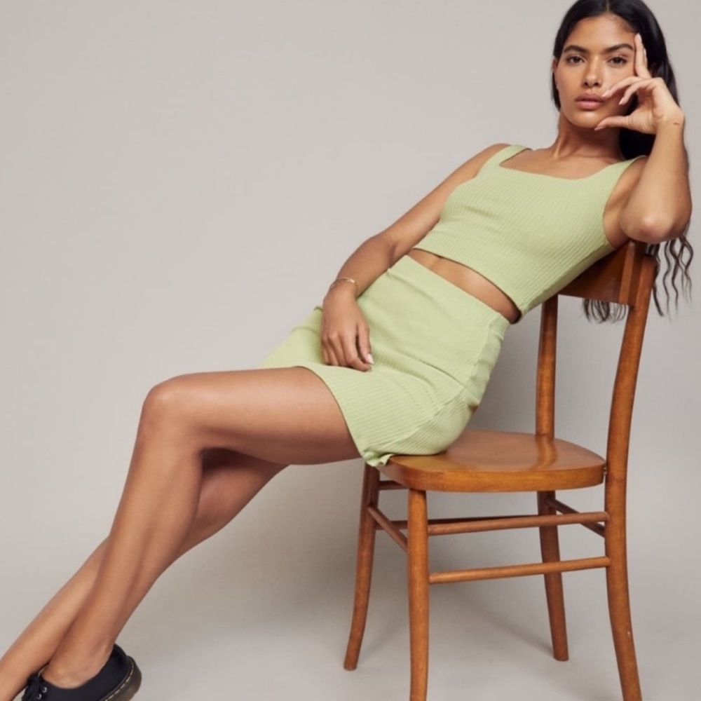 REFORMATION Julianna Ribbed Knit Green High Rise Mini Skirt - Picture 2 of 6